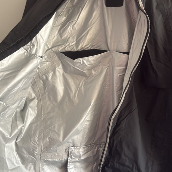 Nike Rain Jacket - Picture 8 of 12